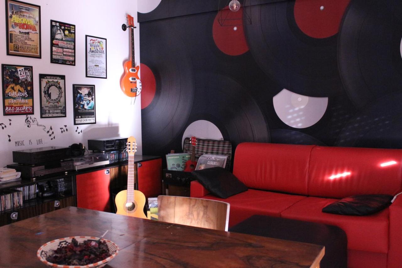 Apartament House Of Music LʼAquila Zewnętrze zdjęcie